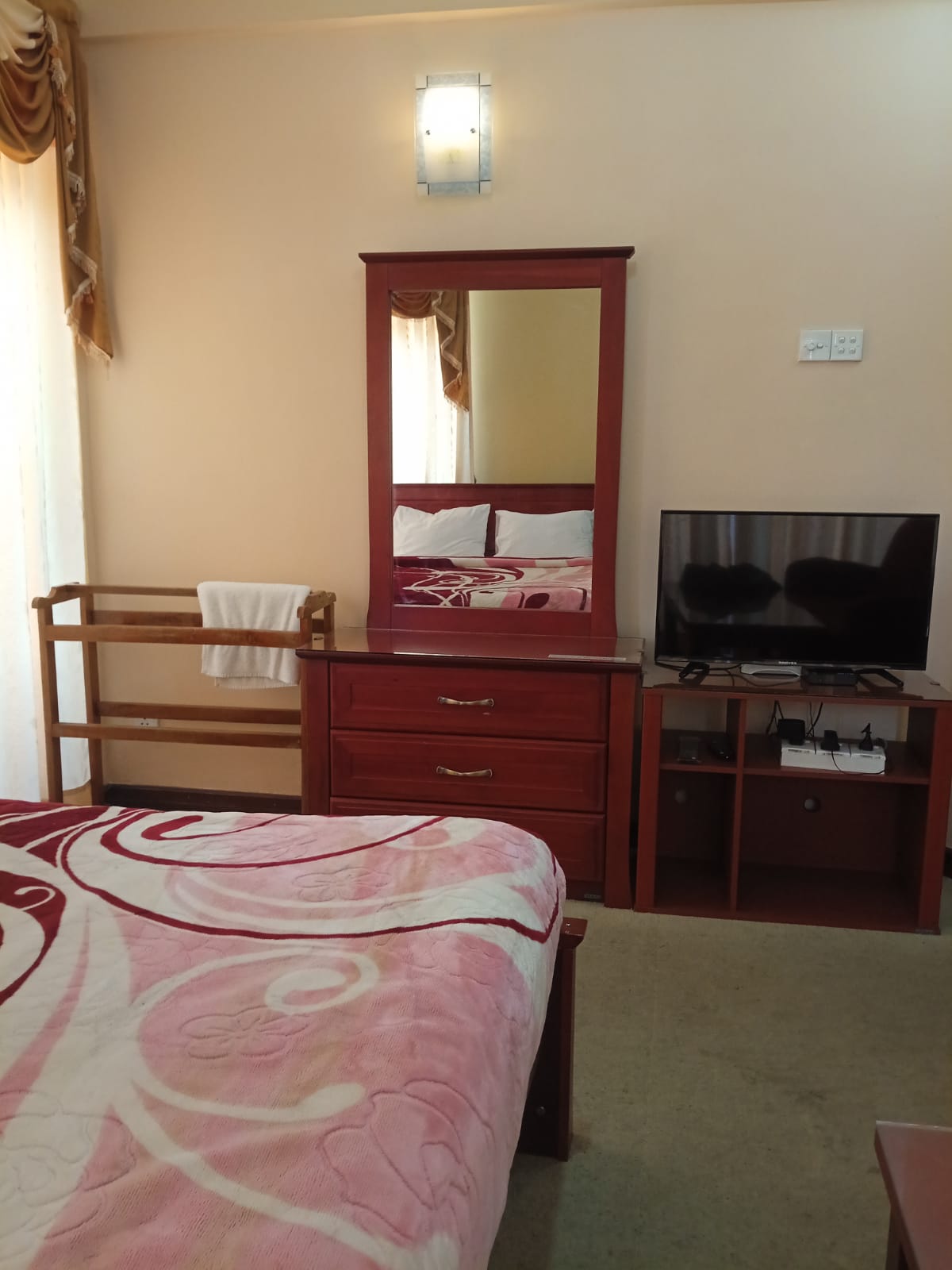 Two-Bedroom Apartment (Ashley Rest) image 5